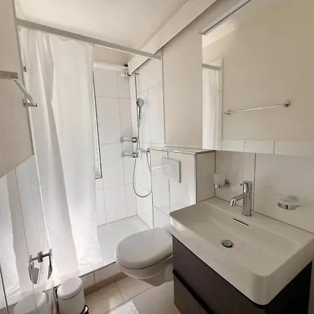 아파트 Studio With Balcony And Modern Amenities 202 House 16